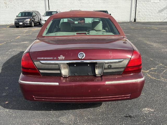 used 2006 Mercury Grand Marquis car, priced at $10,995