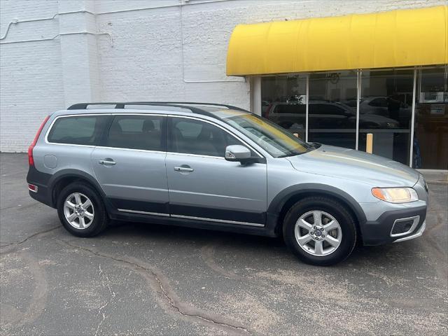 used 2013 Volvo XC70 car, priced at $14,995