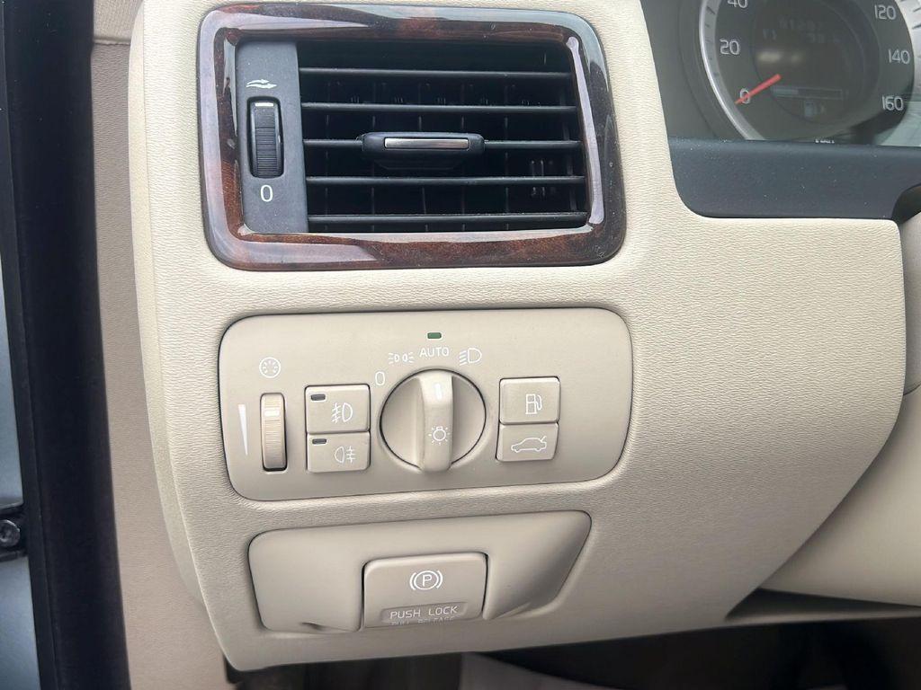 used 2013 Volvo XC70 car, priced at $14,995