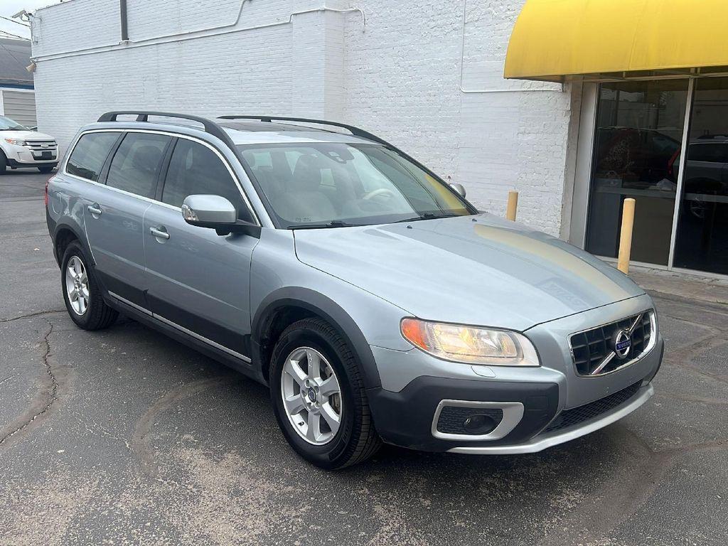 used 2013 Volvo XC70 car, priced at $14,995