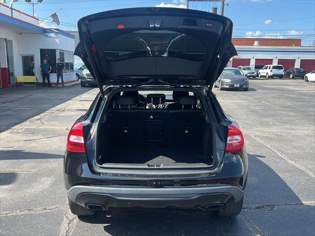 used 2018 Mercedes-Benz GLA 250 car, priced at $19,995