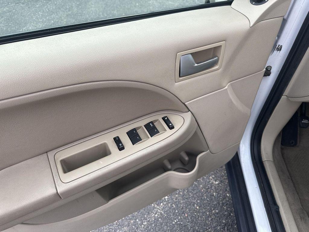 used 2006 Ford Freestyle car, priced at $10,995