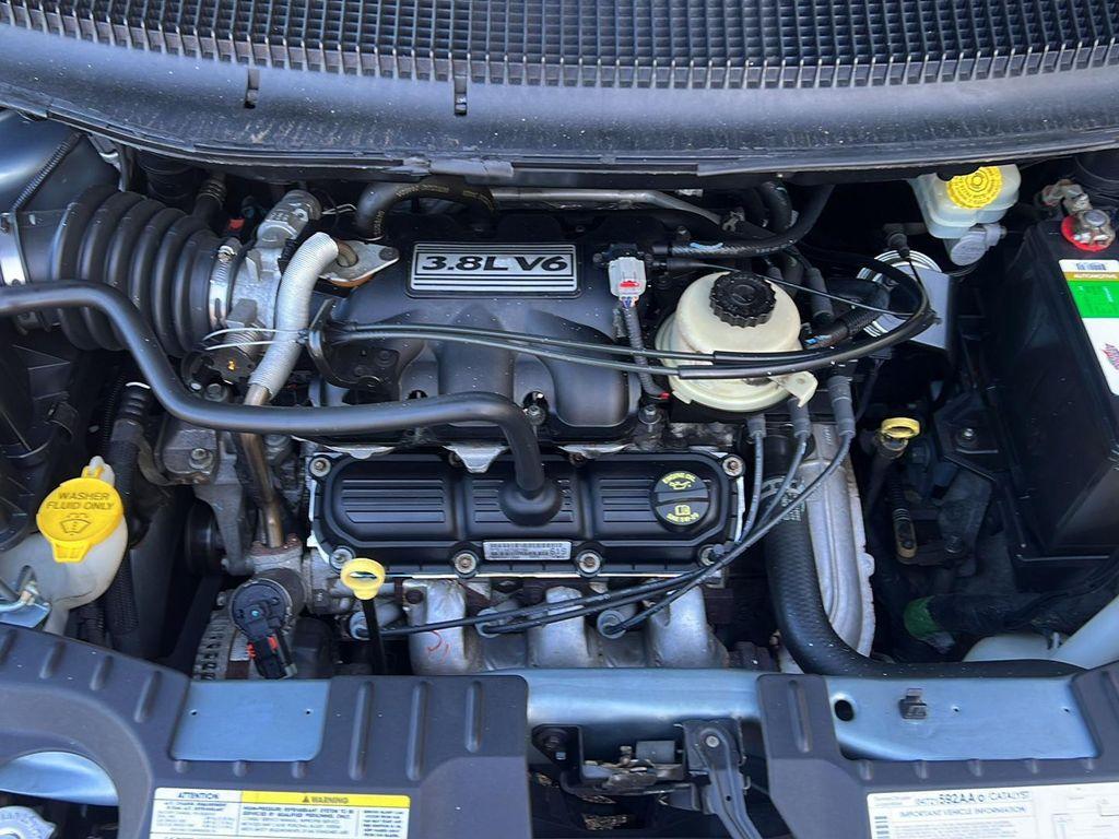 used 2006 Dodge Grand Caravan car, priced at $10,995