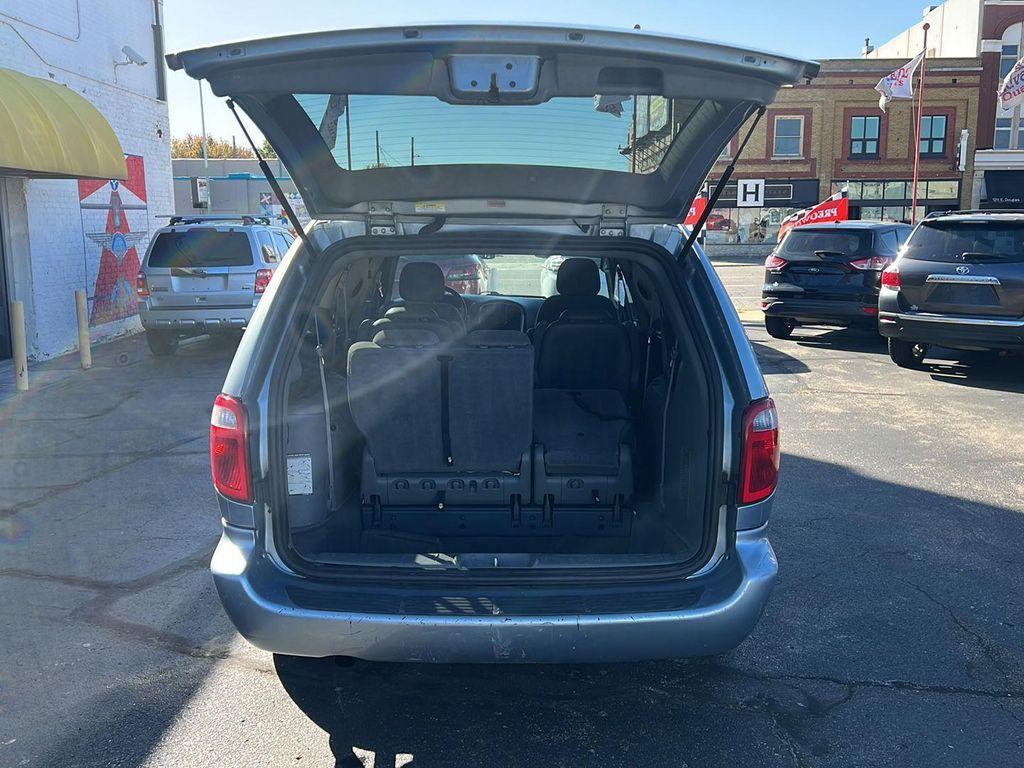 used 2006 Dodge Grand Caravan car, priced at $10,995