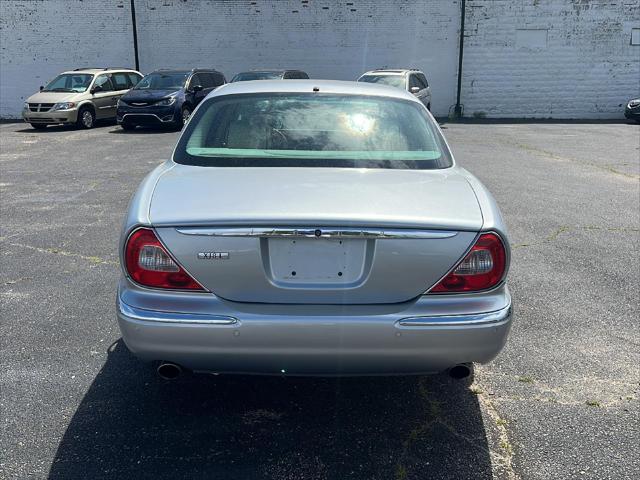 used 2007 Jaguar XJ car, priced at $12,995