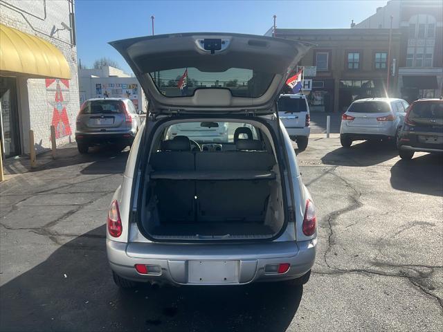 used 2007 Chrysler PT Cruiser car, priced at $7,995