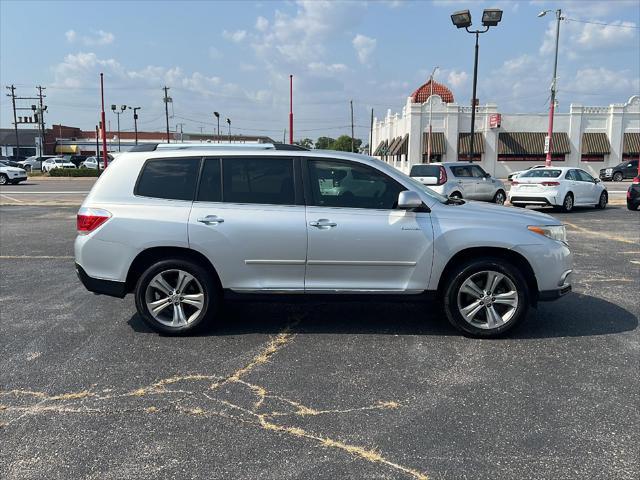 used 2011 Toyota Highlander car, priced at $16,795