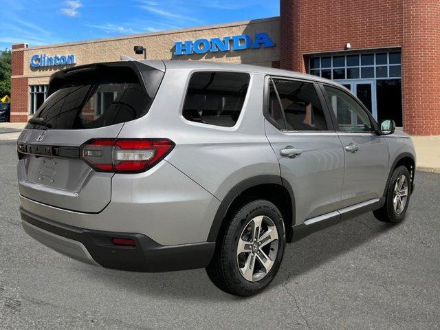 new 2025 Honda Pilot car, priced at $47,825