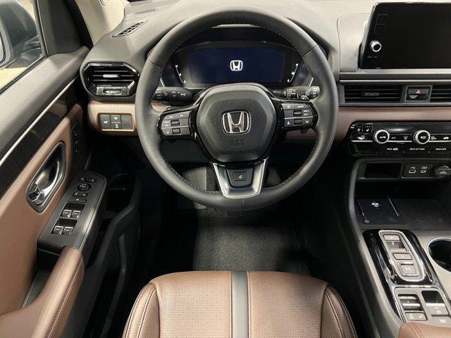 new 2025 Honda Pilot car, priced at $54,530