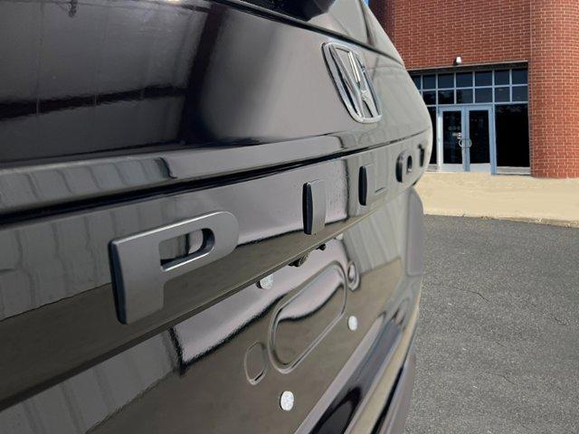 new 2025 Honda Pilot car, priced at $54,530