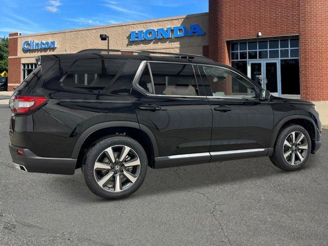 new 2025 Honda Pilot car, priced at $54,475