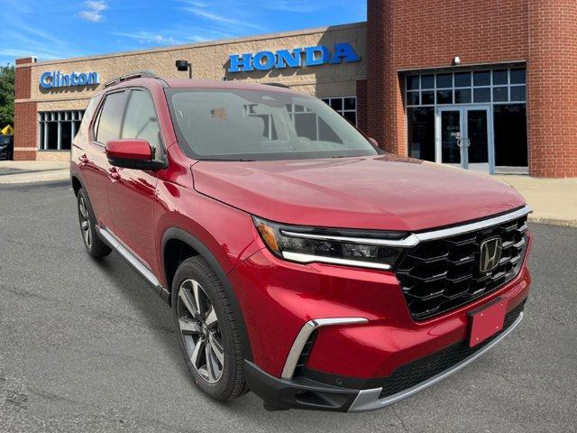 new 2025 Honda Pilot car, priced at $51,450