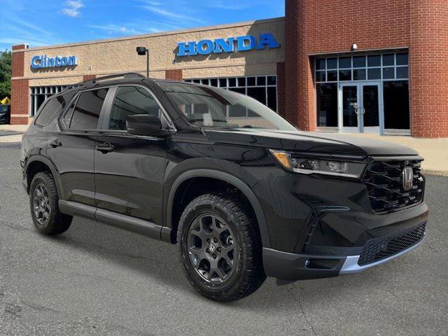 new 2025 Honda Pilot car, priced at $51,330