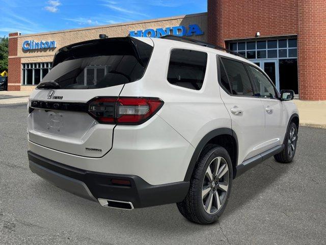 new 2025 Honda Pilot car, priced at $51,505