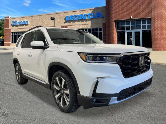 new 2025 Honda Pilot car, priced at $51,505