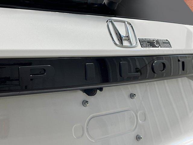 new 2025 Honda Pilot car, priced at $51,505