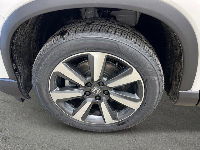 new 2025 Honda Pilot car, priced at $51,505