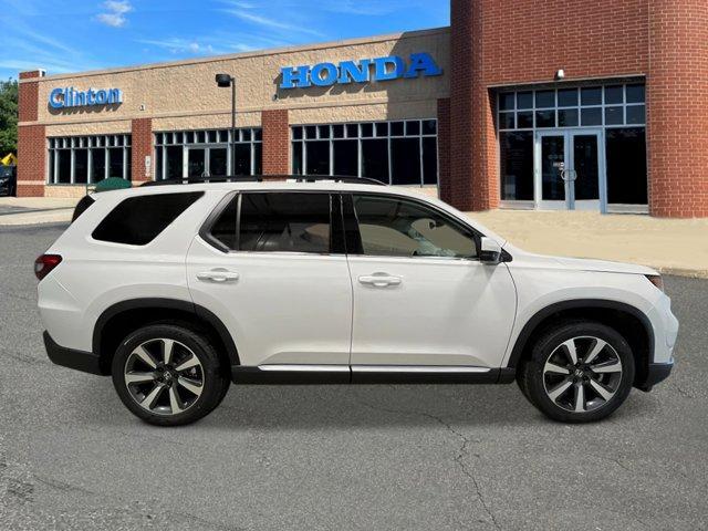 new 2025 Honda Pilot car, priced at $51,505