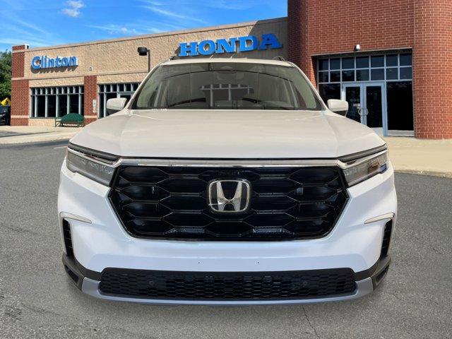 new 2025 Honda Pilot car, priced at $51,505