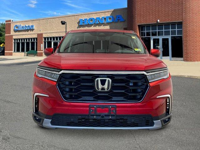 new 2025 Honda Pilot car, priced at $47,550