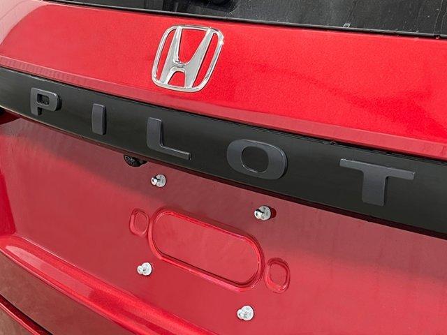 new 2025 Honda Pilot car, priced at $47,550
