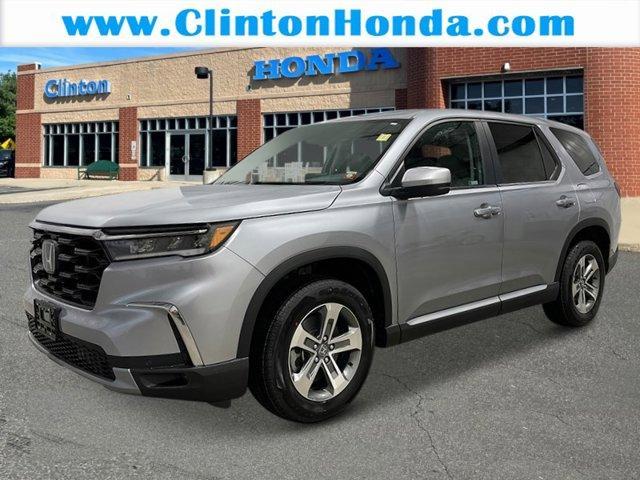 new 2025 Honda Pilot car, priced at $46,995