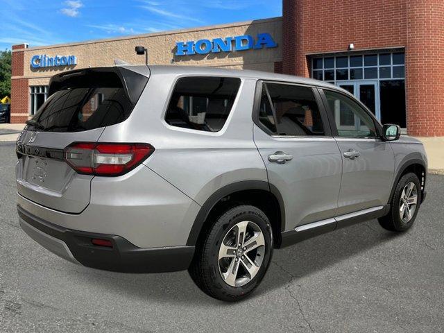 new 2025 Honda Pilot car, priced at $47,825