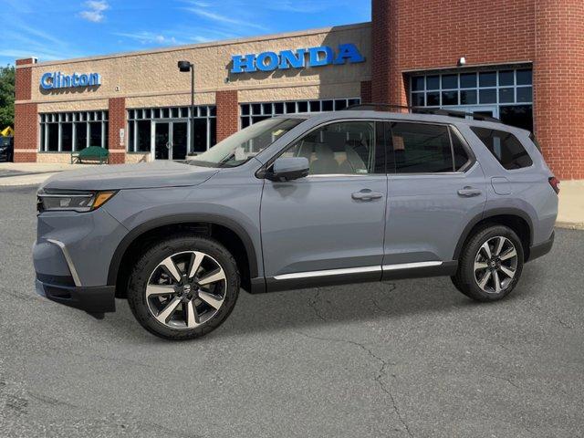 new 2025 Honda Pilot car, priced at $55,030