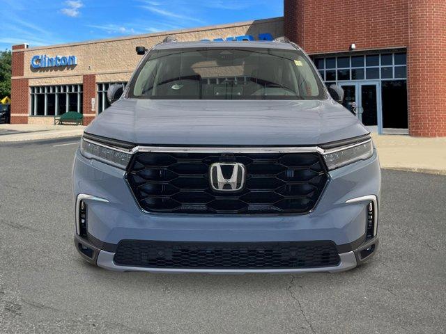 new 2025 Honda Pilot car, priced at $55,030