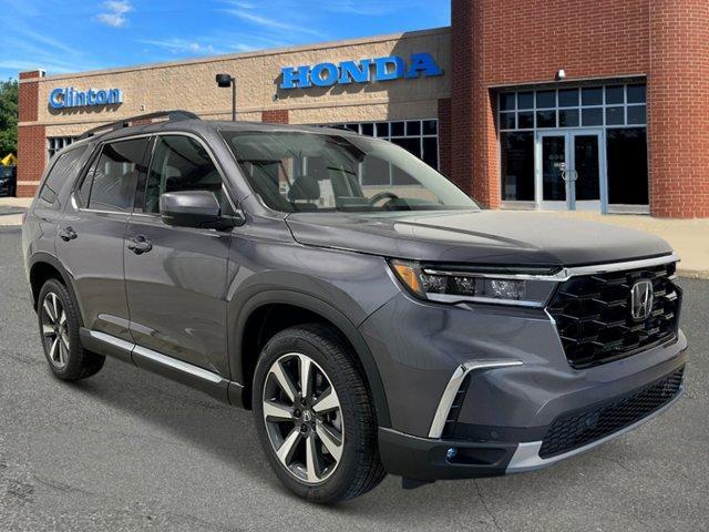new 2025 Honda Pilot car, priced at $51,095