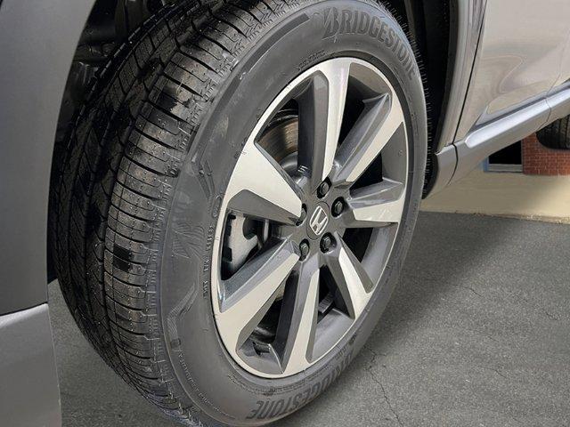 new 2025 Honda Pilot car, priced at $51,095