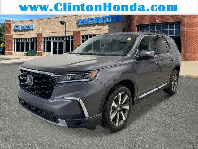 new 2025 Honda Pilot car, priced at $50,995