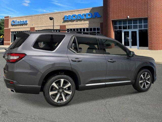 new 2025 Honda Pilot car, priced at $50,995