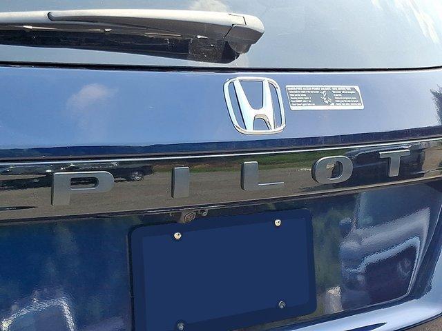 new 2025 Honda Pilot car, priced at $52,995