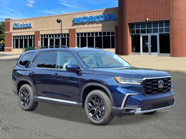 new 2025 Honda Pilot car, priced at $52,995