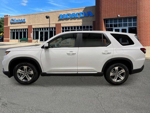 new 2025 Honda Pilot car, priced at $47,550