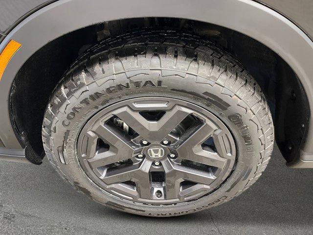 new 2026 Honda CR-V Hybrid car, priced at $40,195