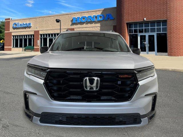 new 2025 Honda Pilot car, priced at $50,895
