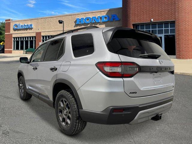 new 2025 Honda Pilot car, priced at $50,895