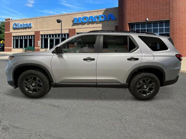 new 2025 Honda Pilot car, priced at $50,895
