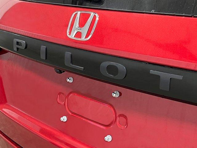 new 2025 Honda Pilot car, priced at $47,505