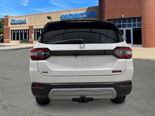 new 2025 Honda Pilot car, priced at $51,350