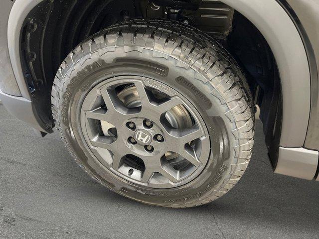 new 2025 Honda Pilot car, priced at $50,895