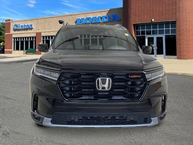 new 2025 Honda Pilot car, priced at $50,895