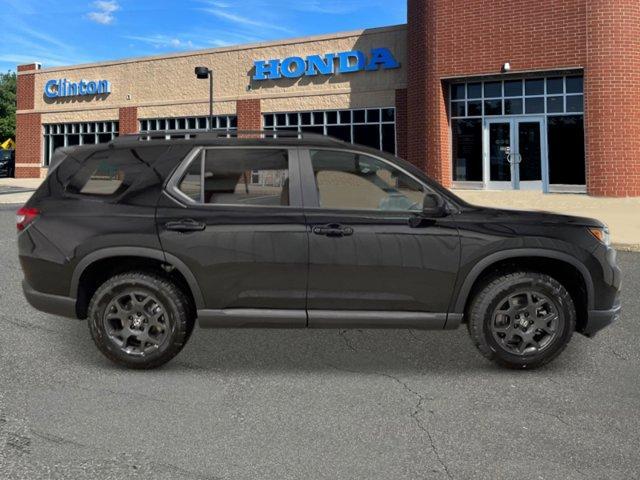new 2025 Honda Pilot car, priced at $50,895