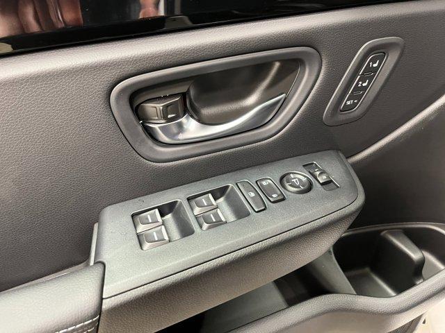 new 2025 Honda Pilot car, priced at $48,950