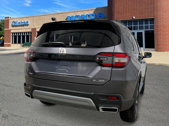 new 2025 Honda Pilot car, priced at $51,050