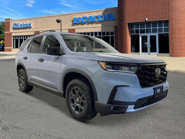 new 2025 Honda Pilot car, priced at $51,350