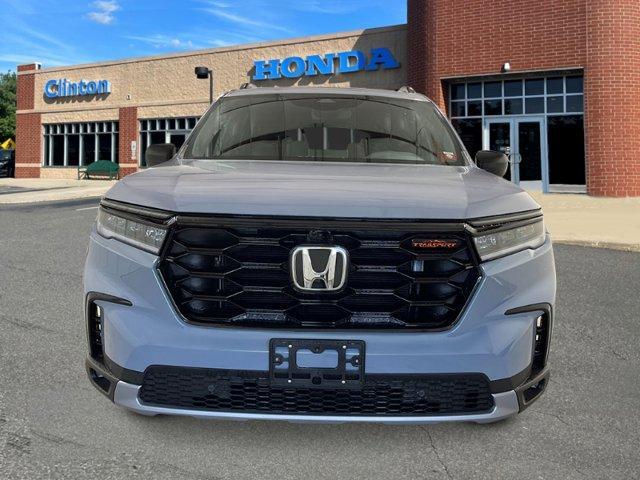 new 2025 Honda Pilot car, priced at $51,350