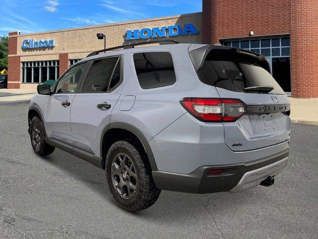 new 2025 Honda Pilot car, priced at $51,350